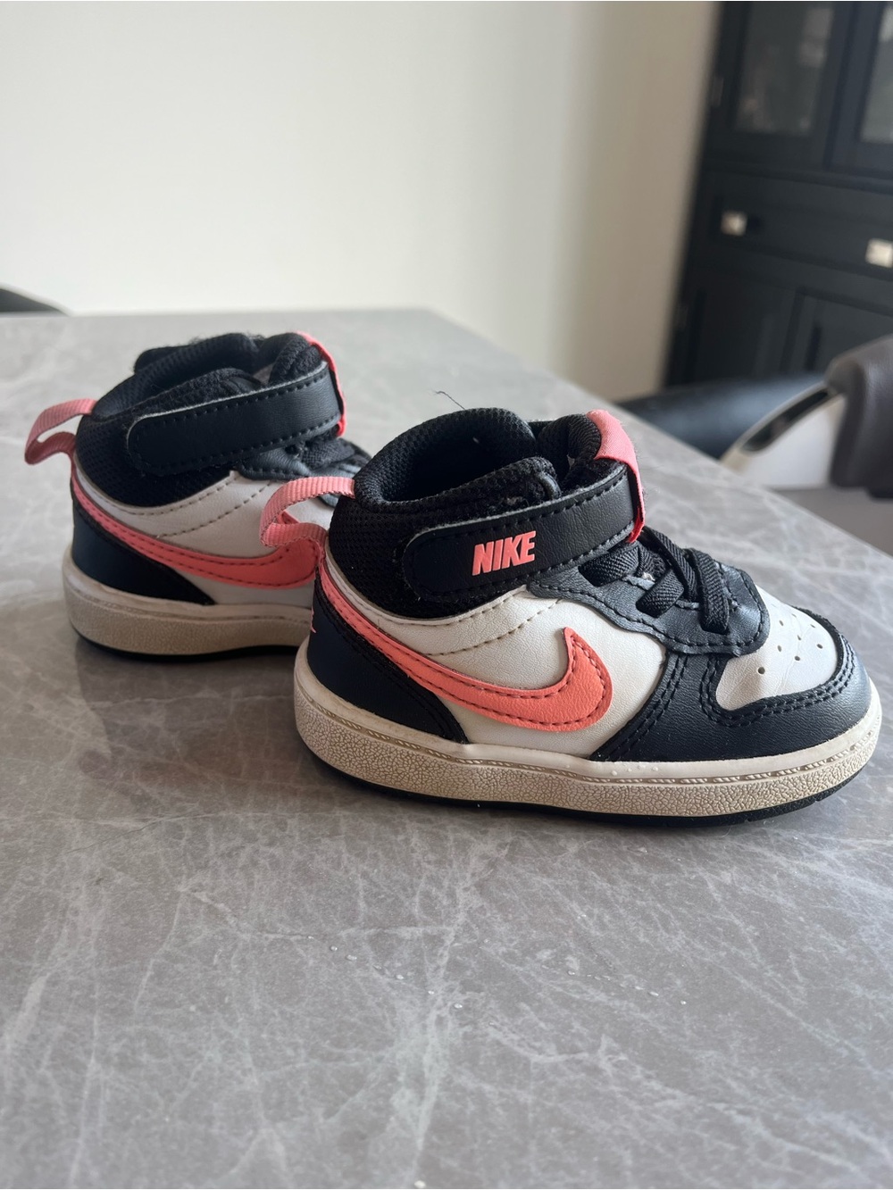 Nike Little Kids' Black & Pink Low-Top Sneakers - Picture 1 of 6